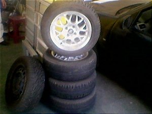 4 RODAS COM AROS  BINNO 14 C/ 1 STEP ( 05 PNEUS ZERADOS)