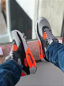 Tênis Nike Air Max 90 - Preto, Cinza e Laranja - Loja supremo store