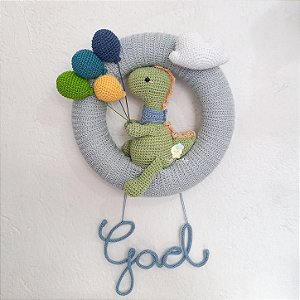 Porta Maternidade Amigurumi Dino