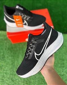 Tênis Nike