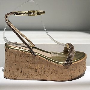 Plataforma Anabela Salto Médio com Fivela e Cordão Strass Dourada