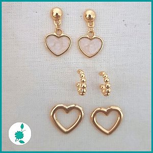 Brincos Dourados Coração Madrepérola e Argolinha