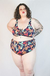 Hot pant com amarração lateral floral azul plus size