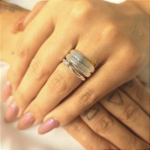 Par de aliança 8mm em Prata 925 diamantada + Gravação (COD-48)