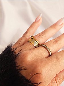 Par de aliança 8mm Banhada a ouro 18k Diamantada + Gravação (COD-120)