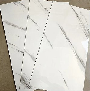 Placa Marmorizada Adesiva - 30x60cm - Branca Carrara