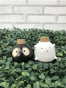 Kit saleiro e pimenteiro Susuwatari e Wara wara