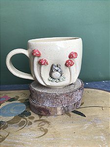 Caneca Totoro e Cogumelos