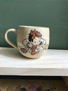 Caneca Marco  comendo