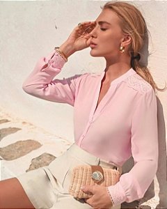 Camisa Com Renda No Ombro E Punho Doce Flor
