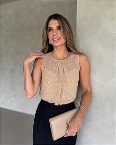 Blusa Cavada Com Pregas Estampa Poás Doce Flor