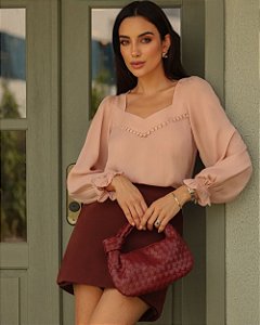 Blusa Em Crepe Manga Longa Com Guipir Milalai