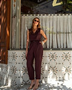 Calça Em Viscolinho Com Pregas E Cinto Milalai