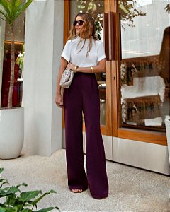 Calça Alfaiataria Wide Leg Com Detalhes Pregas Milalai