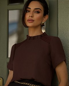 Blusa Crepe Manga Curta Com Renda Milalai