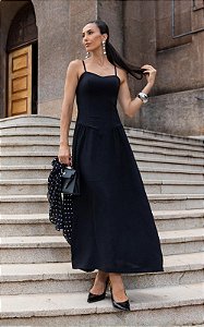 Vestido Longo Em Crepe Decote Coração E Alças Finas