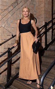 Vestido Midi Em Alfaiataria Decote Redondo Bicolor