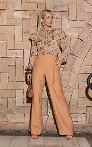 Calça Reta Em Alfaiataria Com Bolso Faca