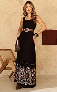 Vestido Longo Com Bordado Decote Quadrado