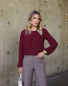 Blusa Manga Longa Em Crepe Pregas Decote Doce Flor