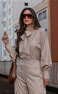Blusa Em Viscose Com Manga Longa e Gola Laço