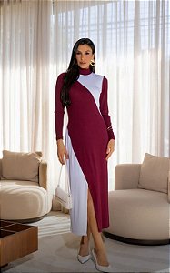 Vestido Midi Bicolor Em Malha Canelada e Fenda Frontal