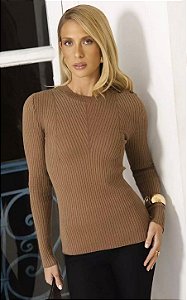 Blusa Tricot Manga Longa Canelado Botão Ombros