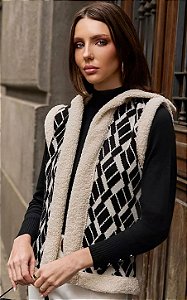 Colete Tricot Pele Com Capuz