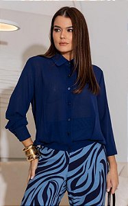 Camisa Em Crepe Com Gola Clássica e Botões Frontais