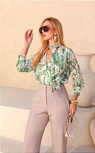 Blusa Em Paisley Com Amarração