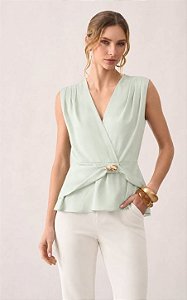 Regata Em Crepe Com Pregas e Aviamento Dourado Milalai