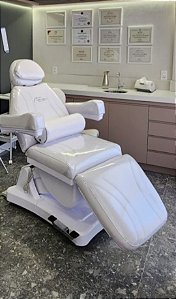 MACA  POLTRONA  ELETRICA LUXO  + LUPA EM LED DE  ALUMINIO + MOCHO + LOGO PERSONALIZADO DA SUA CLINICA  +  PLASTIFICAÇÃO DA SUA MACA