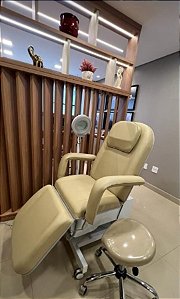 PROMOÇÃO MACA POLTRONA 100% ELÉTRICA 3 MOTORES COM COMANDO MANUAL VARIAS CORES + PLASTIFICAÇÃO + LOGO PERSONALIZADO DA SUA CLINICA + RODINHAS E FREIOS