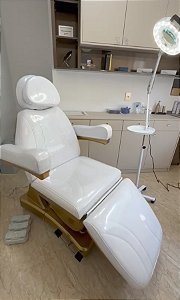 DUPLICADO - KIT MACA POLTRONA 100% ELÉTRICA LUXO 3 MOTORES + ESTRUTURA ( BASE DOURADA ) PERSONALIZADA DA SUA MACA ELÉTRICA + PLASTIFICAÇÃO + LOGO PERSONALIZADO DA SUA CLINICA + MOCHO COM PÉS DOURADO NA COR DA SUA MACA + LUPA EM LED DE ALUMINIO ARTUCULADA