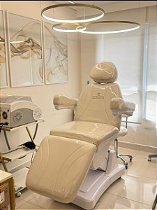 KIT MACA POLTRONA 100% ELÉTRICA LUXO + MOCHO NA COR DA SUA MACA ELÉTRICA + LUPA EM LED DE ALUMINIO ARTICULADA + LOGO PERSONALIZADO DA SUA CLINICA + PLASTIFICAÇÃO + RODINHAS E FREIOS