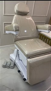 KIT MACA POLTRONA 100% ELÉTRICA LUXO 3 MOTORES + PLASTIFICAÇÃO + LOGO PERSONALIZADO DA SUA CLINICA + MOCHO NA COR DA SUA MACA ELÉTICA + LUPA EM LED DE ALUMINIO ARTICULADA + RODINHAS E FREIOS