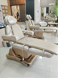 KIT MACA POLTRONA 100% ELÉTRICA LUXO 3 MOTORES + ESTRUTURA ( BASE DOURADA ) PERSONALIZADA DA SUA MACA ELÉTRICA + PLASTIFICAÇÃO + LOGO PERSONALIZADO DA SUA CLINICA + MOCHO COM PÉS DOURADO NA COR DA SUA MACA + LUPA EM LED DE ALUMINIO ARTUCULADA