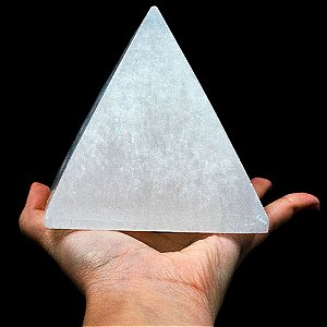 Pirâmide de Selenita Branca 900g