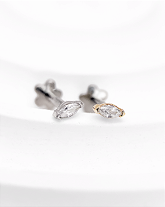 Piercing Labret com Zircônia Navet - Ouro 14k