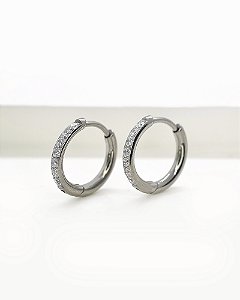 Piercing Max Argola com Zircônias – Titânio | Par para Lóbulo