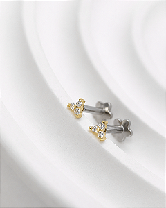 Piercing Labret Mini Trinity Moissanite - Ouro 18k