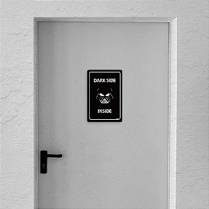 Placa Decorativa Dark Side Inside - Beek