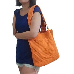 Bolsa Sacola Modelo Elegante, para Praia, Piscina, Passeio Artesanato em Crochê