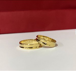 Aliança Meia Cana Invertida chanfrada em Ouro 18k