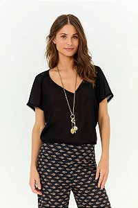 BLUSA CREPE GIGI PRETA