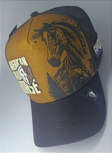 BONÉ “AMERICAN WILD HORSE” AMARELO C/ PRETO