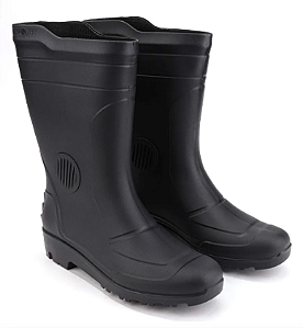 Bota Pega Forte Cano Médio Preta