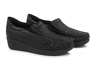 Mocassim Preto Salto Anabela Couro Elástico Usaflex  5743PL082