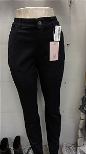 Calça Slim Feminina Preta