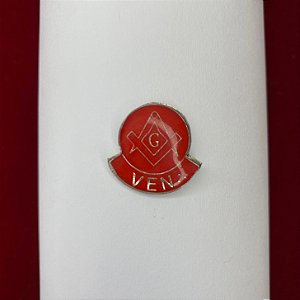 Pin Venerável Vermelho (Dourado/Prateado)